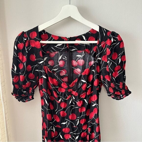 Reformation Lacey Dress Cherry Print - Picture 4 of 9